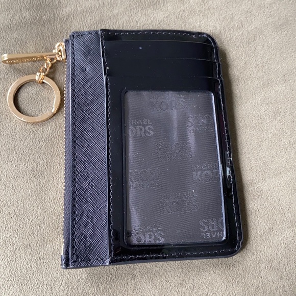 Michael Kors Leather Wallet ID keychain EUC - Picture 3 of 9